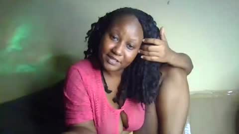 scarlet_25142359 online show from October 22, 2025, 12:11 am