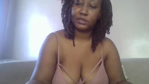 scarlet_25142359 online show from December 2, 2025, 11:04 am