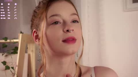 Snapshot of scarlet_fever10 chatting on November 14, 2025, 1:32 pm scarlet_fever10 online show from November 14, 2025, 1:32 pm