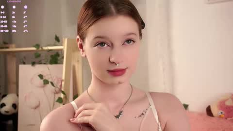 scarlet_fever10 online show from November 24, 2025, 2:28 pm