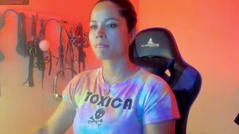 scarlet taylor kennedy online show from July 16, 2026, 8:26 pm
