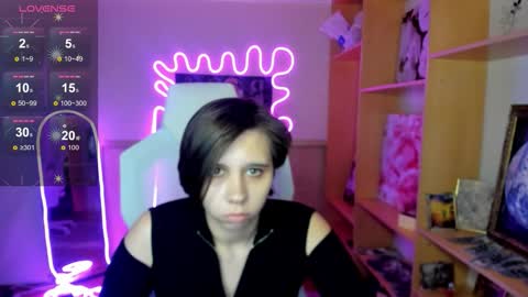 Snapshot of scarlet_sirenn chatting on February 6, 2026, 8:29 am Alexandra online show from February 6, 2026, 8:29 am