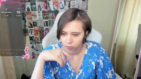 Snapshot of scarlet_sirenn chatting on February 16, 2026, 7:04 am Alexandra online show from February 16, 2026, 7:04 am