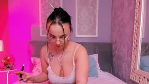 Snapshot of scarlet_vex chatting on February 28, 2026, 3:18 am Scarlet online show from February 28, 2026, 3:18 am