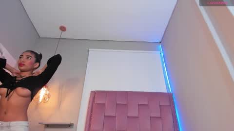 scarlet_vixen_ online show from March 27, 2026, 12:49 pm