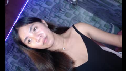 scarlet_xx69 online show from October 15, 2025, 6:52 pm