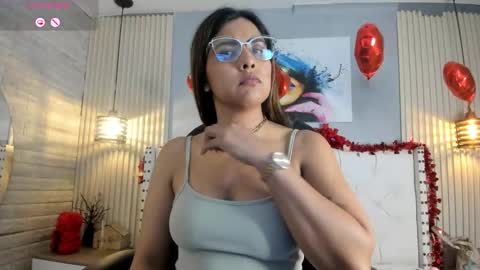 Scarlet online show from February 17, 2026, 3:03 am