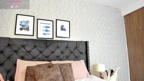 Scarlet online show from March 8, 2026, 2:15 am