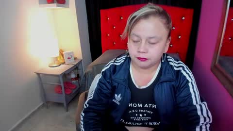 ScarletBigTitties online show from April 22, 2026, 11:45 am