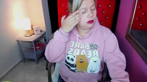ScarletBigTitties online show from May 8, 2026, 11:48 am