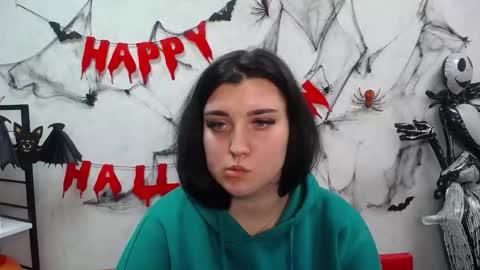 Snapshot of scarletcargo chatting on November 5, 2025, 10:59 am ScarletCargo online show from November 5, 2025, 10:59 am