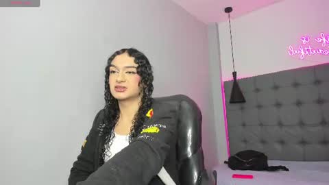 scarlet online show from July 1, 2026, 4:25 am