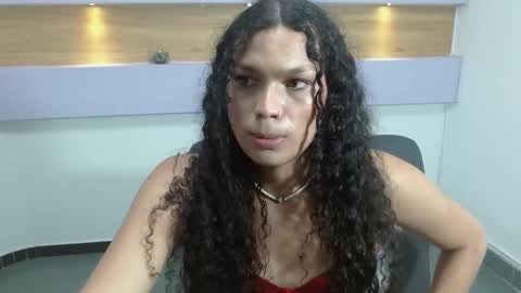 Snapshot of scarletdream4 chatting on March 4, 2025, 2:17 am Scarlet Dream online show from March 4, 2025, 2:17 am