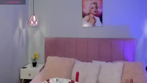 Scarlet  online show from June 5, 2026, 7:58 am