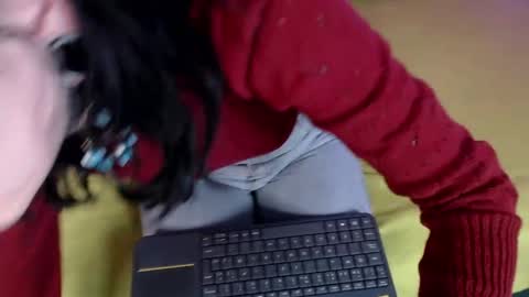 Snapshot of scarleth_fg_ chatting on May 29, 2026, 11:25 pm Scarleth online show from May 29, 2026, 11:25 pm