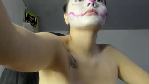 Snapshot of scarleth_owens1 chatting on October 24, 2025, 2:30 am online show from October 24, 2025, 2:30 am