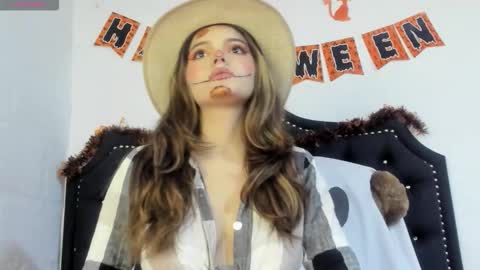 Snapshot of scarleth_owens1 chatting on October 26, 2025, 9:04 am online show from October 26, 2025, 9:04 am