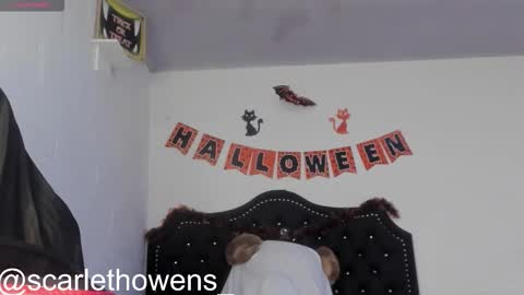 Snapshot of scarleth_owens1 chatting on October 31, 2025, 2:01 am online show from October 31, 2025, 2:01 am