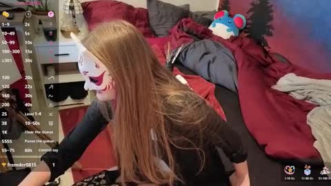 Snapshot of scarletkitsunya chatting on October 8, 2025, 2:58 pm Scarlett online show from October 8, 2025, 2:58 pm