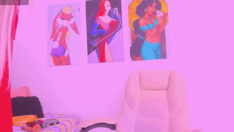 Snapshot of scarletliz chatting on November 11, 2025, 12:27 pm Scarletliz online show from November 11, 2025, 12:27 pm