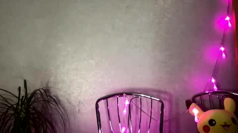 scarletpetal online show from January 22, 2025, 10:50 am