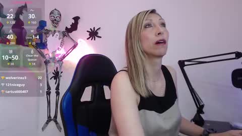 Snapshot of scarlett_079 chatting on November 5, 2025, 11:54 am Scarlett online show from November 5, 2025, 11:54 am