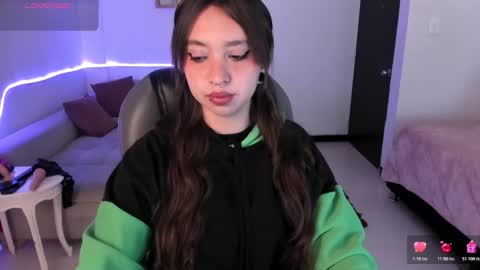 Snapshot of scarlett__cooper__ chatting on October 28, 2025, 12:09 pm Scarlett online show from October 28, 2025, 12:09 pm