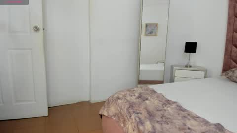 scarlett__noir online show from April 28, 2026, 2:27 am