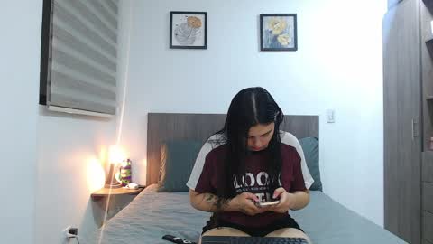 Scarlett Brown online show from April 3, 2026, 10:35 am