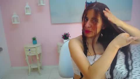 Snapshot of scarlett_clyde chatting on February 26, 2026, 12:26 pm Scarlett online show from February 26, 2026, 12:26 pm