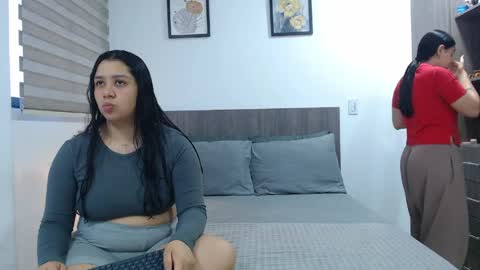 Snapshot of scarlett_evance chatting on May 28, 2026, 11:07 am Scarlett and Jazmin online show from May 28, 2026, 11:07 am