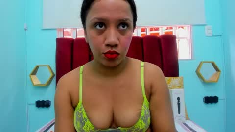 scarlett_fox20 online show from February 20, 2026, 1:44 pm