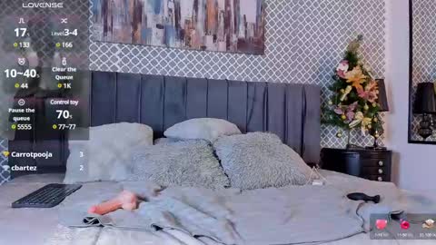 Scarlett online show from December 22, 2024, 3:44 pm