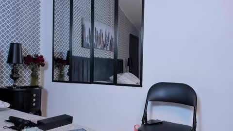 Scarlett online show from February 3, 2025, 1:19 pm