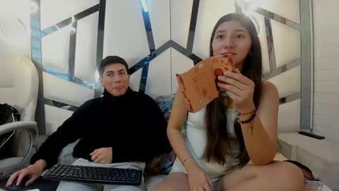 Snapshot of scarlettandlucas chatting on February 19, 2026, 12:45 pm Scarlett and Lucas online show from February 19, 2026, 12:45 pm