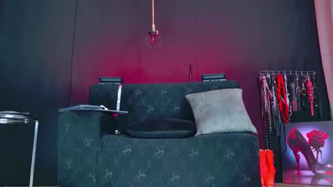 Snapshot of scarlettestone chatting on October 12, 2025, 12:15 pm Marisol online show from October 12, 2025, 12:15 pm