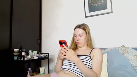 Snapshot of scarlettford chatting on February 25, 2026, 7:40 am Scarlett online show from February 25, 2026, 7:40 am