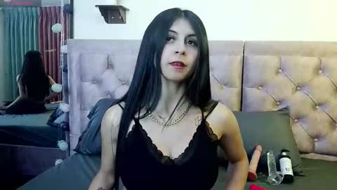 Snapshot of scarletth_sm chatting on September 10, 2025, 6:02 am scarletth_sm online show from September 10, 2025, 6:02 am