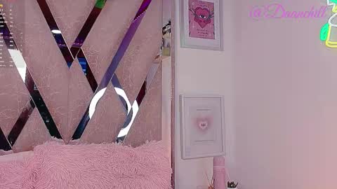 Snapshot of scarlettrusso1 chatting on September 19, 2025, 12:06 pm Scarlett online show from September 19, 2025, 12:06 pm