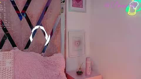 Snapshot of scarlettrusso1 chatting on September 21, 2025, 12:18 pm Scarlett online show from September 21, 2025, 12:18 pm