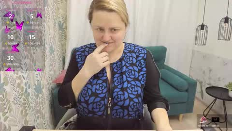 Snapshot of scarlettsoft chatting on November 23, 2025, 5:18 am Scarlett online show from November 23, 2025, 5:18 am