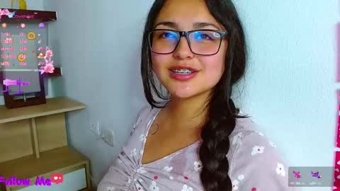 scarllet online show from February 20, 2025, 3:19 pm