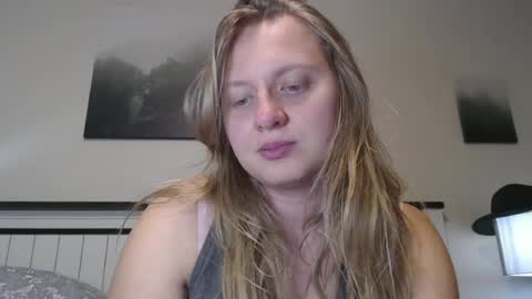 Snapshot of scartit chatting on June 24, 2026, 9:36 pm ScarTit Bernhard online show from June 24, 2026, 9:36 pm