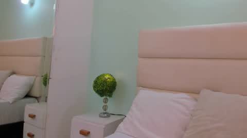 SCARLET online show from March 15, 2026, 11:27 am