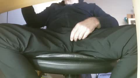 Snapshot of schlueppee chatting on March 9, 2025, 3:49 pm Fritz Schluepper online show from March 9, 2025, 3:49 pm