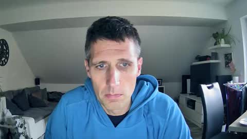 Snapshot of schnuckigeil chatting on October 28, 2025, 2:42 pm Dildomen online show from October 28, 2025, 2:42 pm