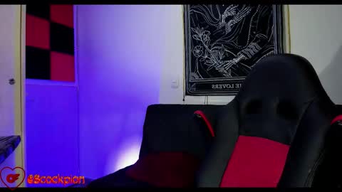 Snapshot of scockpion_ chatting on November 13, 2025, 8:24 am Alejandro help me to reach 200 thumps up online show from November 13, 2025, 8:24 am