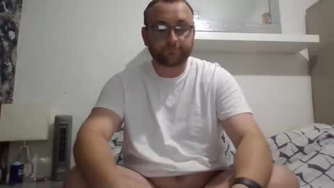 StraightScouse online show from October 9, 2025, 5:00 pm