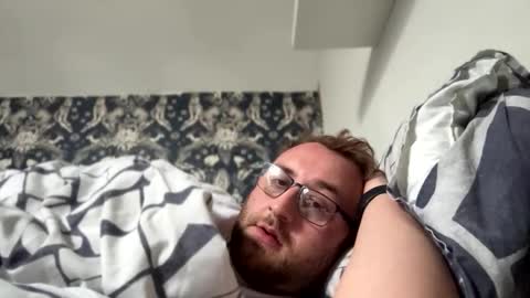 StraightScouse online show from October 12, 2025, 9:08 am