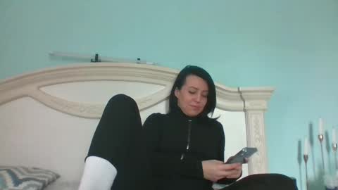 sea__breeze online show from May 2, 2026, 9:58 am